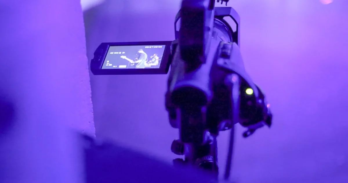 كيف سيعيد الذكاء الاصطناعي صياغة شبكات الاتصال لتصبح أكثر عدلاً للجميع؟