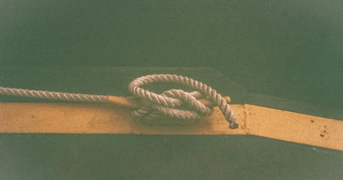 ثورة شفرة الكيو آر في الرياضيات: كيف نفك ألغاز العقد الأكثر تعقيداً في الكون؟